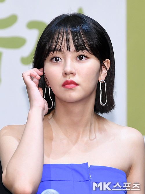 2 sao nhí Mặt trăng ôm mặt trời một thời lâu lắm mới lộ diện: Kim So Hyun lột xác sexy, lấn át Kim Yoo Jung? - Ảnh 9.