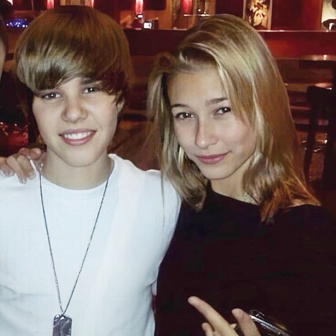 1 thập kỷ đã biến Hailey Baldwin từ fan cuồng ship Jelena thành cô dâu nắm tay Justin Bieber vào lễ đường như thế nào? - Ảnh 4.