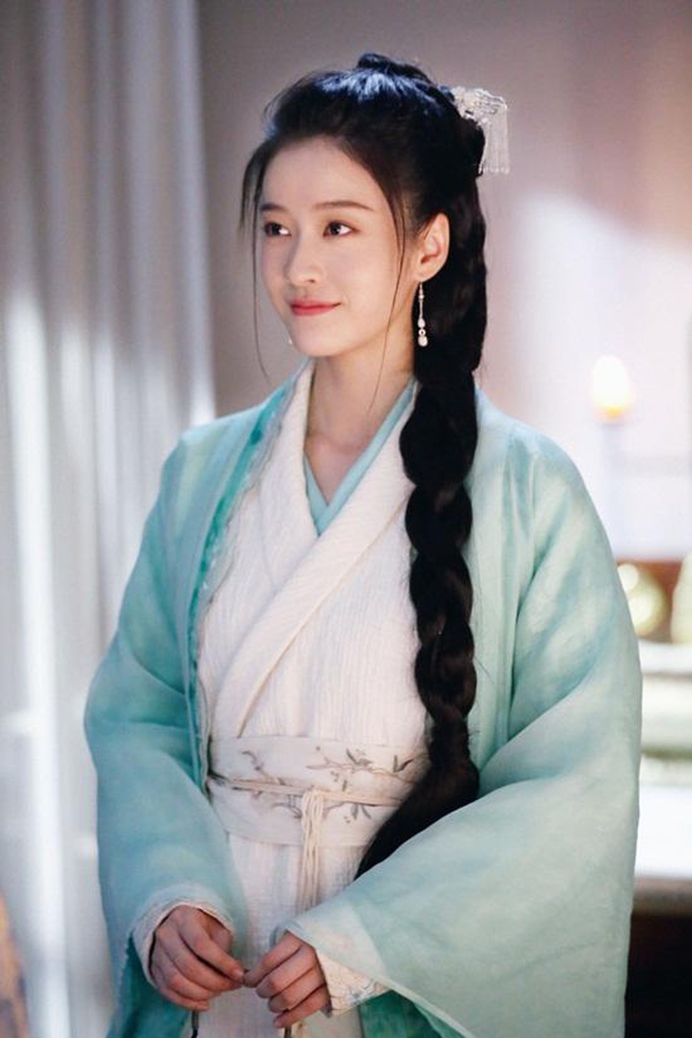 Hội chị em “con ong chăm chỉ” đóng phim hoài vẫn chìm nghỉm: Bạch Lộc chết đứng vì cặp với Hứa Khải? - Ảnh 12. Hội chị em “con ong chăm chỉ” đóng phim hoài vẫn chìm nghỉm: Bạch Lộc chết đứng vì cặp với Hứa Khải? - Ảnh 12.