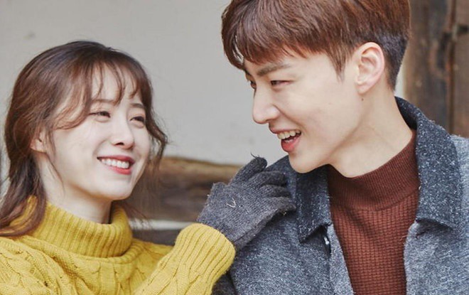 Động thái Goo Hye Sun và Ahn Jae Hyun sau tin ngoại tình: Chồng phải đi xin lỗi bạn diễn, vợ hiền bất ngờ dù bị kiện - Ảnh 2.