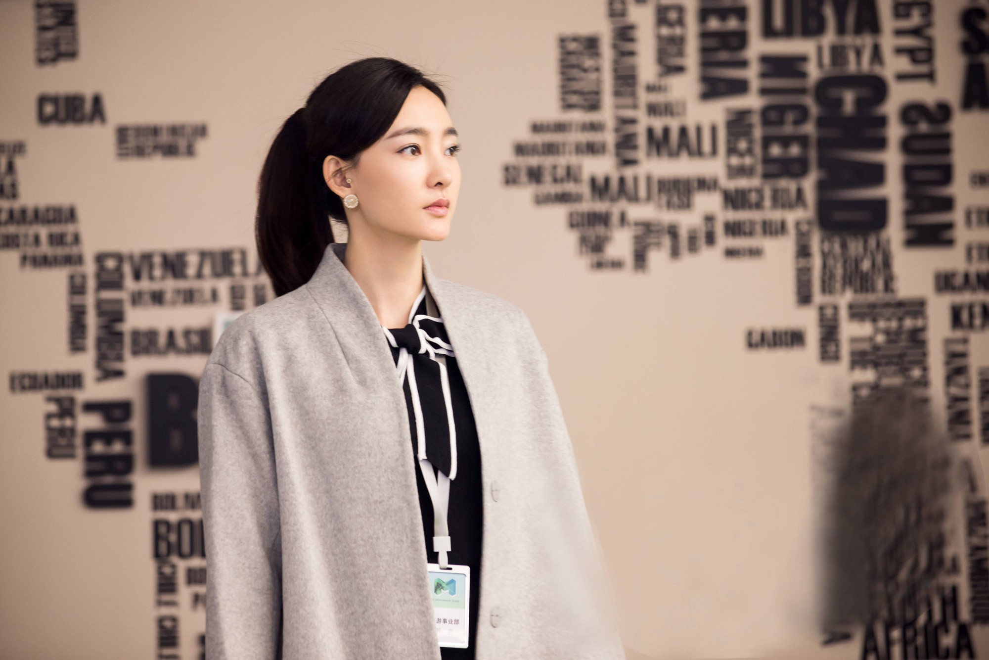 Hội chị em “con ong chăm chỉ” đóng phim hoài vẫn chìm nghỉm: Bạch Lộc chết đứng vì cặp với Hứa Khải? - Ảnh 7. Hội chị em “con ong chăm chỉ” đóng phim hoài vẫn chìm nghỉm: Bạch Lộc chết đứng vì cặp với Hứa Khải? - Ảnh 7.