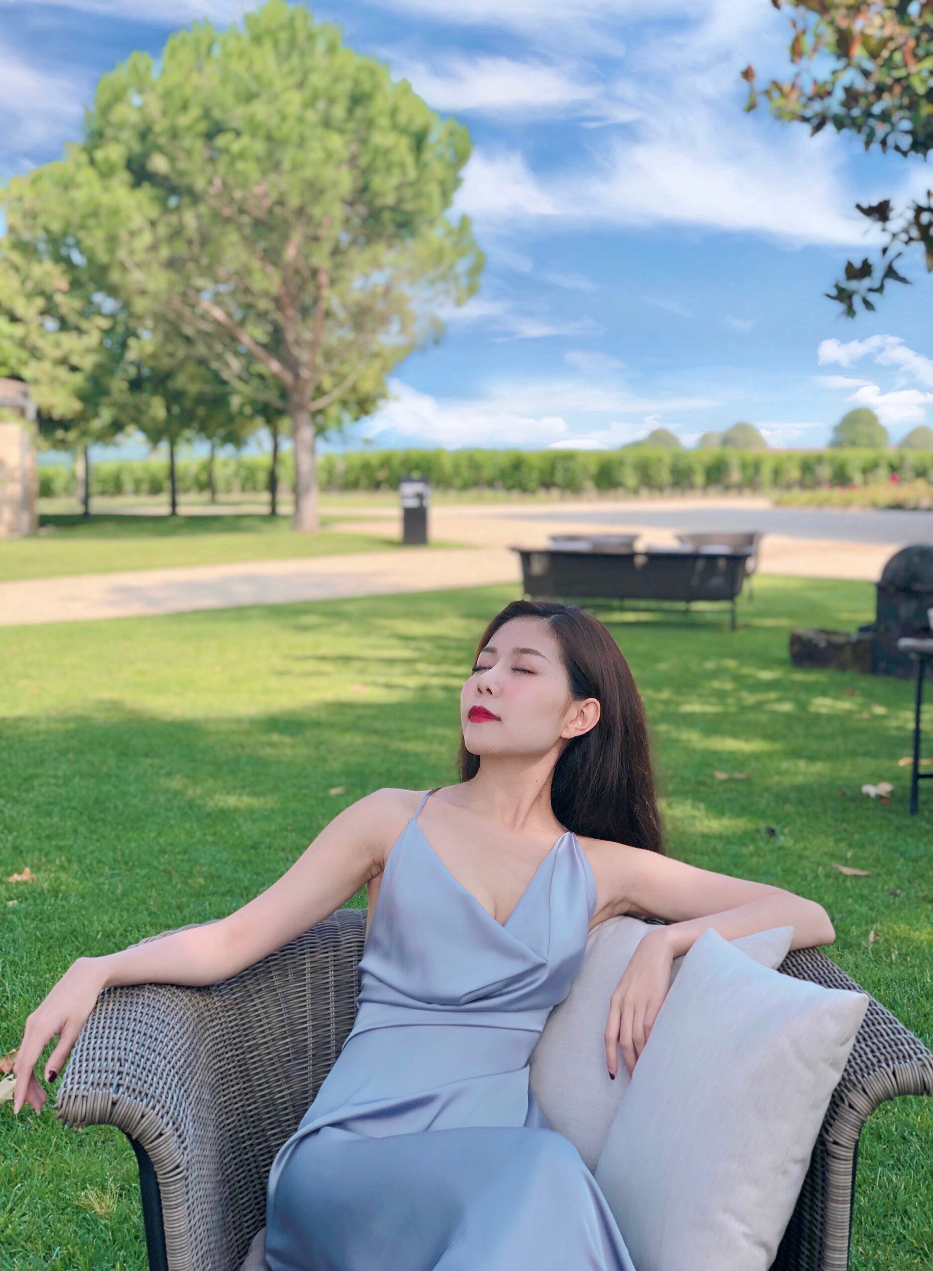 Tuệ Nghi - H&agrave;nh tr&igrave;nh th&agrave;nh c&ocirc;ng tr&ecirc;n nhiều lĩnh vực của nữ CEO 9x - Ảnh 7.