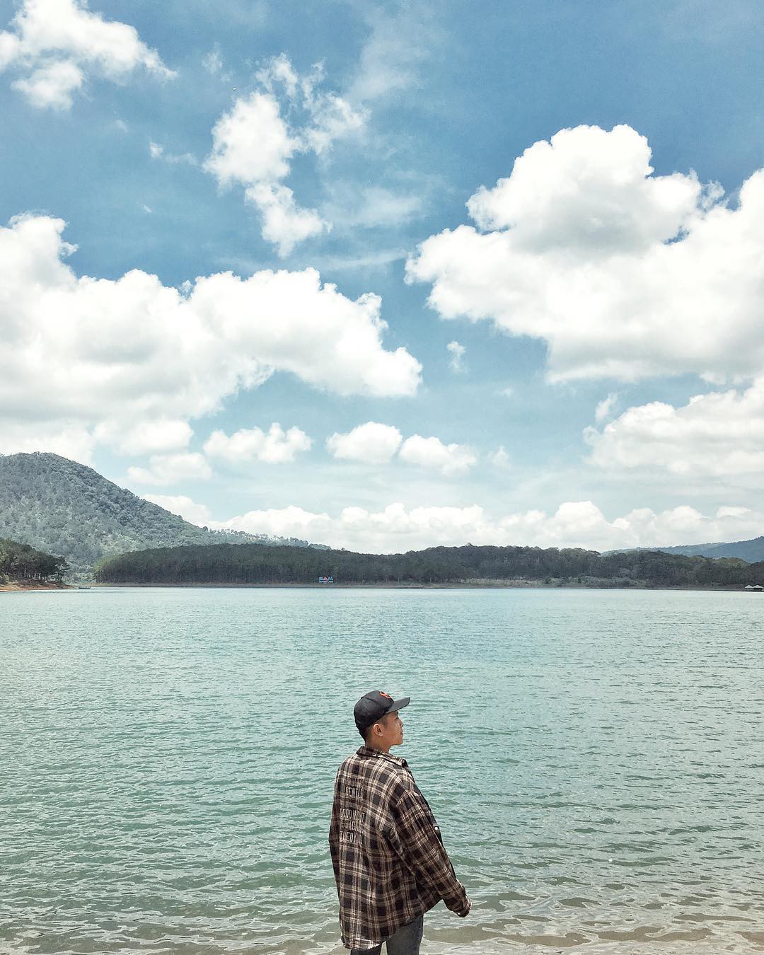 Lại một góc sống ảo Đà Lạt lên hình đẹp miễn chê còn ở ngoài thì... thấy ghê: Cái đập nước thôi mà ảo vậy hả? - Ảnh 5. Lại một góc sống ảo Đà Lạt lên hình đẹp miễn chê còn ở ngoài thì... thấy ghê: Cái đập nước thôi mà ảo vậy hả? - Ảnh 5.