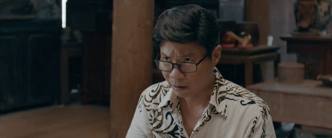 Muôn kiểu thầy bói trong phim Việt: Số 1 khiến Thái Hoa Hồng Trên Ngực Trái phải tin sái cổ - Ảnh 1.