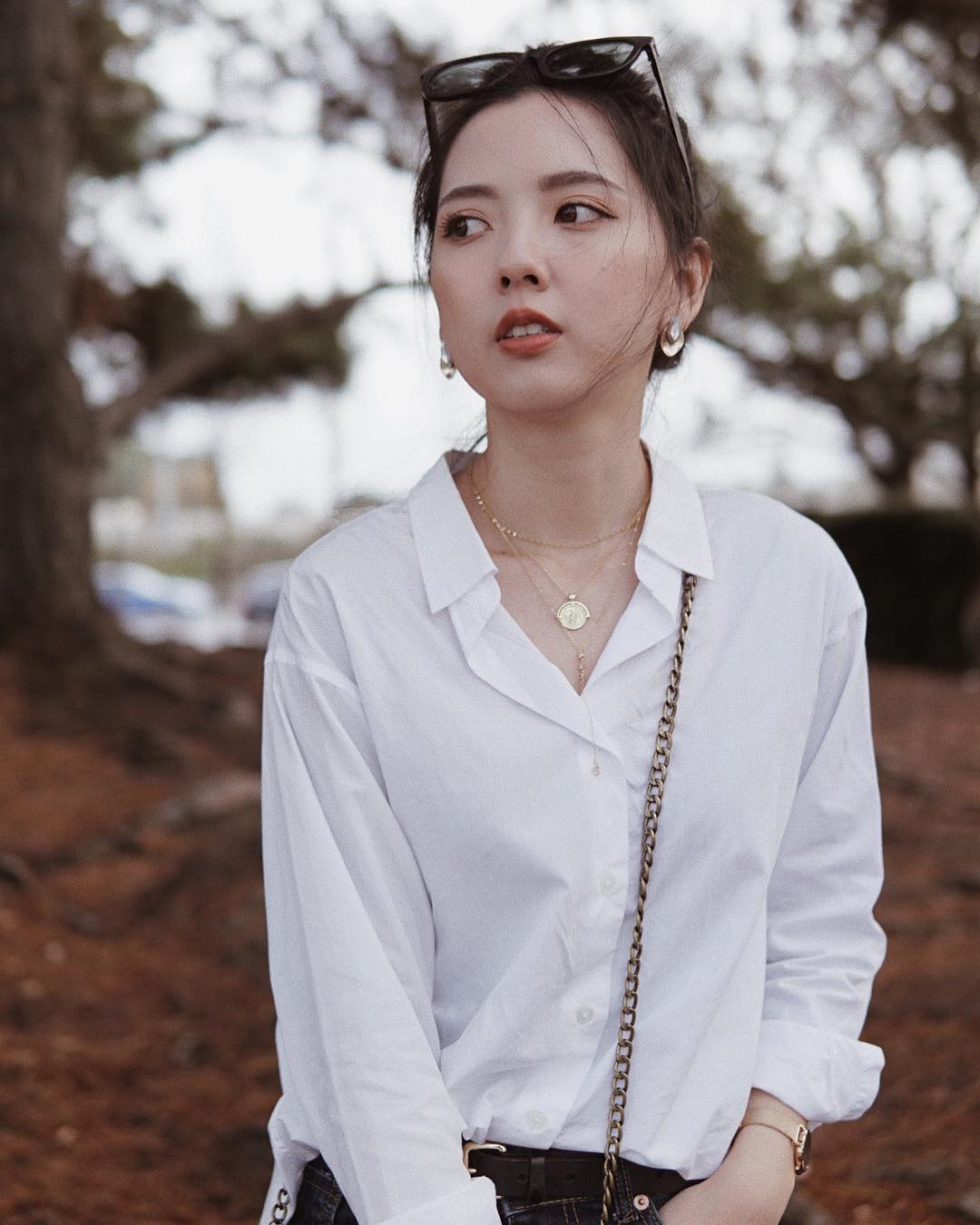 5 Kiểu Áo Trắng “Trường Tồn” Trong Tủ Đồ Của Nàng Công Sở, Năm Nào Cũng Sắm  Và Phải Công Nhận Mix Kiểu Gì Cũng Đẹp
