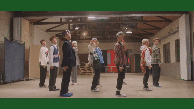 Những bản hit Kpop &ldquo;số nhọ&rdquo;: Nổi đ&igrave;nh đ&aacute;m, l&agrave;m n&ecirc;n t&ecirc;n tuổi idol nhưng chưa 1 lần thắng c&uacute;p tr&ecirc;n show &acirc;m nhạc - Ảnh 14.