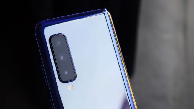 Những cảm nhận đầu tiên về siêu phẩm màn hình gập Samsung Galaxy Fold - Ảnh 13.