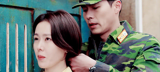 Xem Hyun Bin chăm bẵm crush Son Ye Jin ở Crash Landing On You, đố ai mà không đổ! - Ảnh 7.