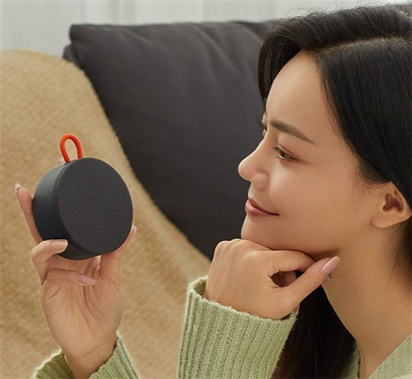 Xiaomi ra mắt loa ngoài trời Mi Outdoor Mini: Kháng nước, pin 10 tiếng, giá 333.000 đồng - Ảnh 1.