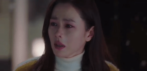3 khoảnh khắc ngọt nhũn tim ở tập 8 Crash Landing On You: Hyun Bin vượt bão tuyết tìm Son Ye Jin, ôm nhau ngủ bơ đẹp biến cố - Ảnh 3.