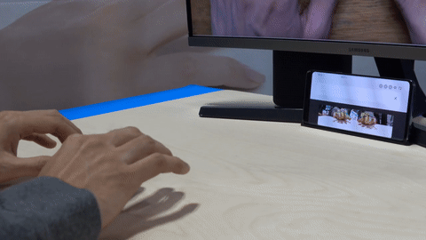 Cận cảnh bàn phím vô hình Selfie Type của Samsung: Quảng cáo có khác với thực tế? - Ảnh 5.