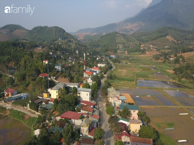 Vụ nhiều trẻ em nghi bị ép vào đường dây mua bán trinh ở Hà Nội: Thầy giáo chủ nhiệm chỉ mặt 2 người đàn ông mua trinh - Ảnh 1.