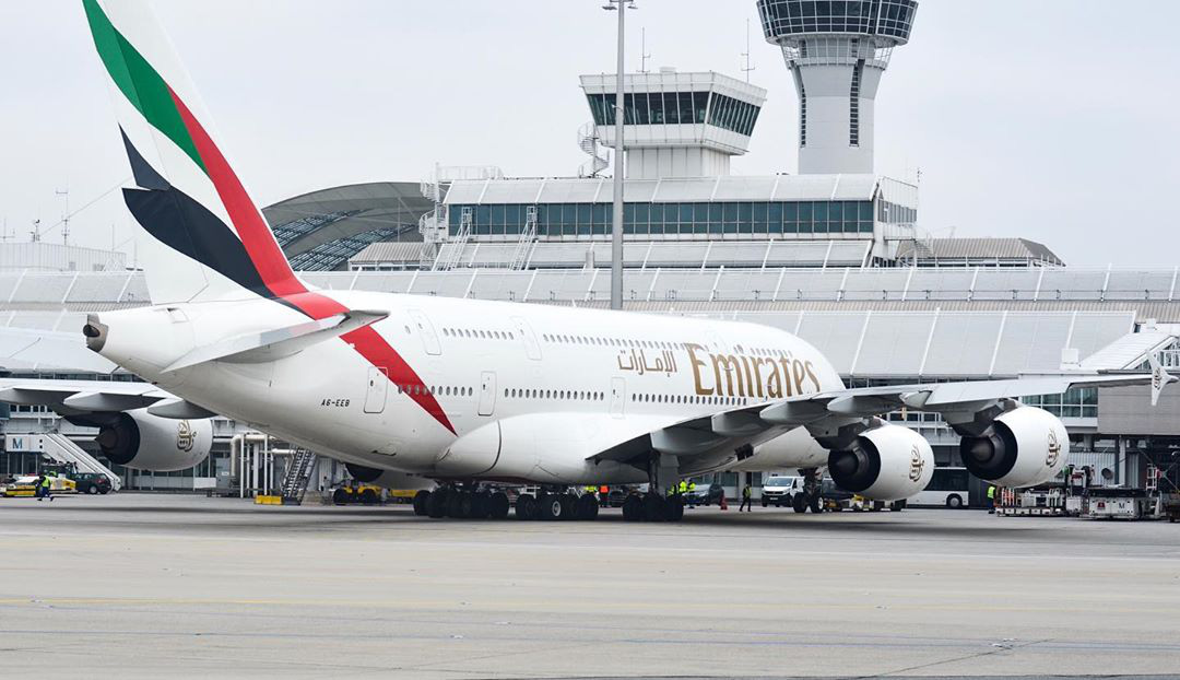 Muốn biết khoang m&aacute;y bay hạng nhất, thương gia v&agrave; phổ th&ocirc;ng kh&aacute;c nhau ra sao, cứ nh&igrave;n v&agrave;o h&atilde;ng h&agrave;ng kh&ocirc;ng tốt nhất thế giới n&agrave;y l&agrave; chuẩn nhất! - Ảnh 1.