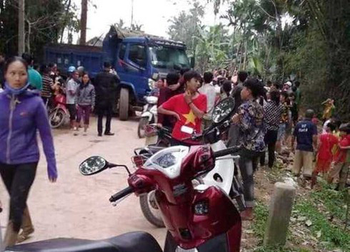 S&aacute;t Tết, nam sinh lớp 4 tử vong thương t&acirc;m dưới b&aacute;nh xe tải - Ảnh 1.