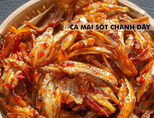 Từ bánh chưng trà xanh cá hồi cho đến pate cá chép trứng muối: Thị trường đồ ăn Tết năm nay gây hoang mang quá mà! - Ảnh 7.