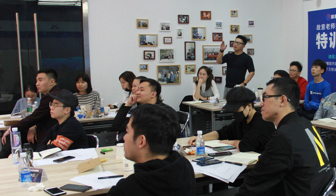 Th&acirc;m nhập l&ograve; dạy l&agrave;m gi&agrave;u bằng TikTok tại Trung Quốc - Ảnh 3.