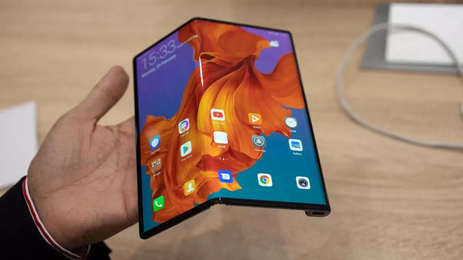 Vậy là Galaxy Fold đã trở thành smartphone màn hình gập tốt nhất năm 2019 - Ảnh 3.