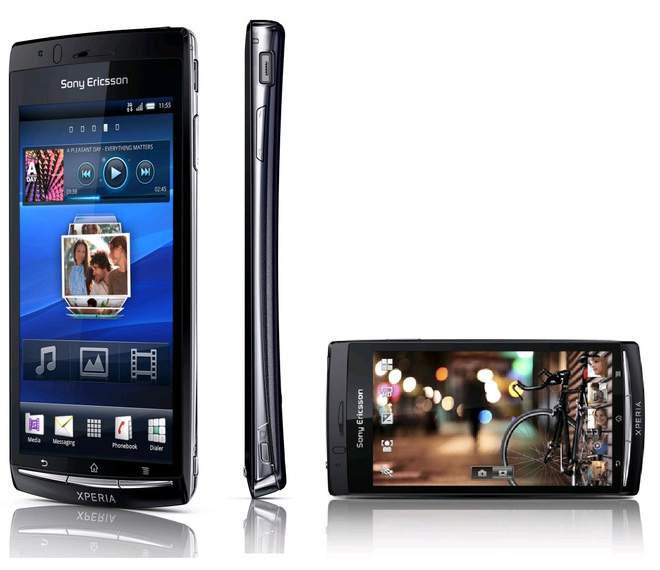 Nhìn lại 10 chiếc smartphone Xperia nổi bật nhất của Sony trong thập kỷ qua - Ảnh 2.