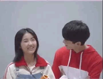 Couple đang khiến Cnet ph&aacute;t sốt, ship đi&ecirc;n đảo nhất hiện nay: Chỉ to&agrave;n khoảnh khắc v&ocirc; t&igrave;nh th&ocirc;i nhưng ngọt đến lịm tim - Ảnh 14.