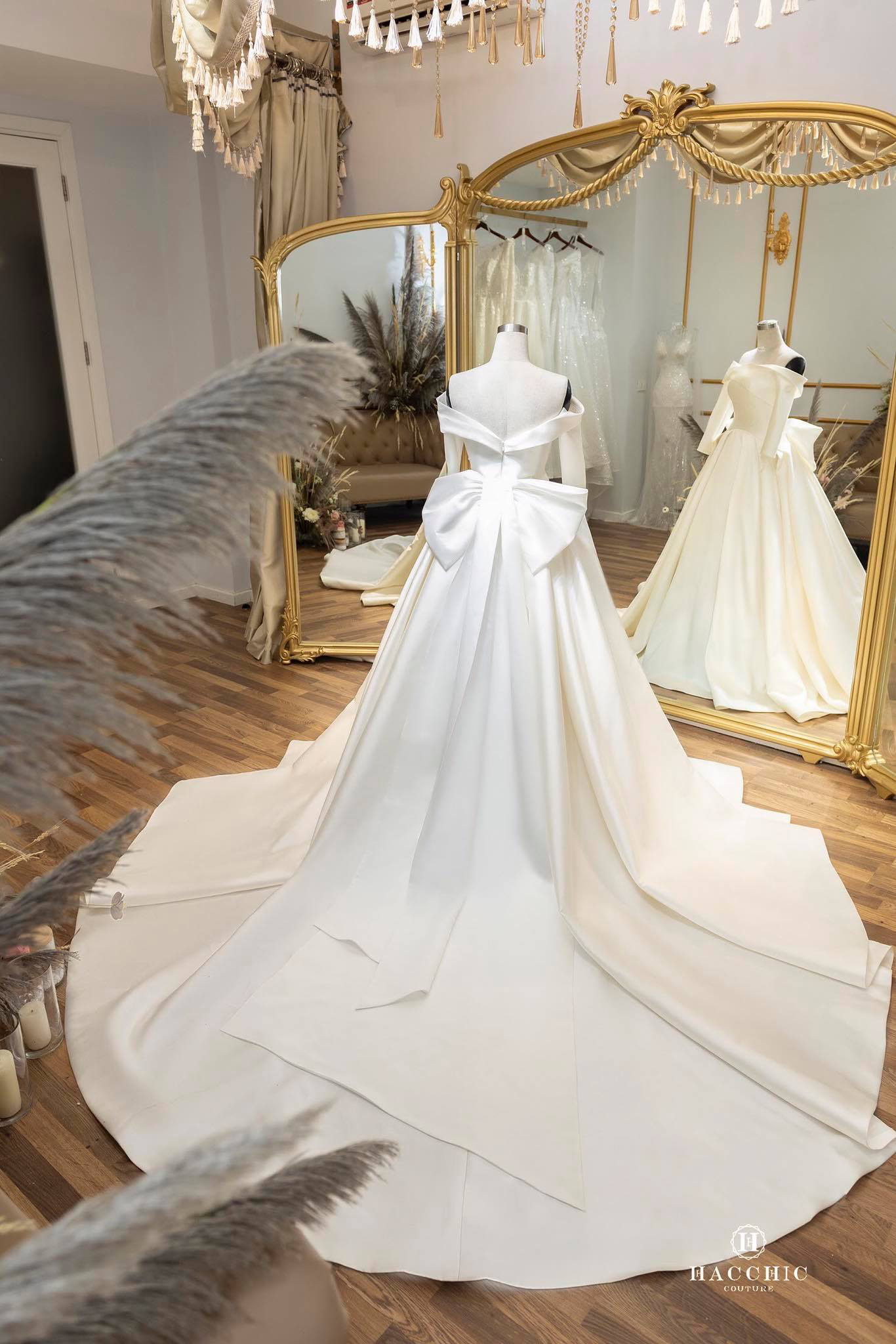 Top 20 mẫu Váy cưới đi bàn đẹp nhất diện ngày trọng đại  Nicole Bridal