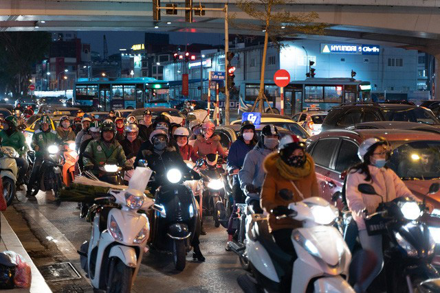 Mỗi năm, người Việt đi xe máy trung bình 7.800 km - Ảnh 2.