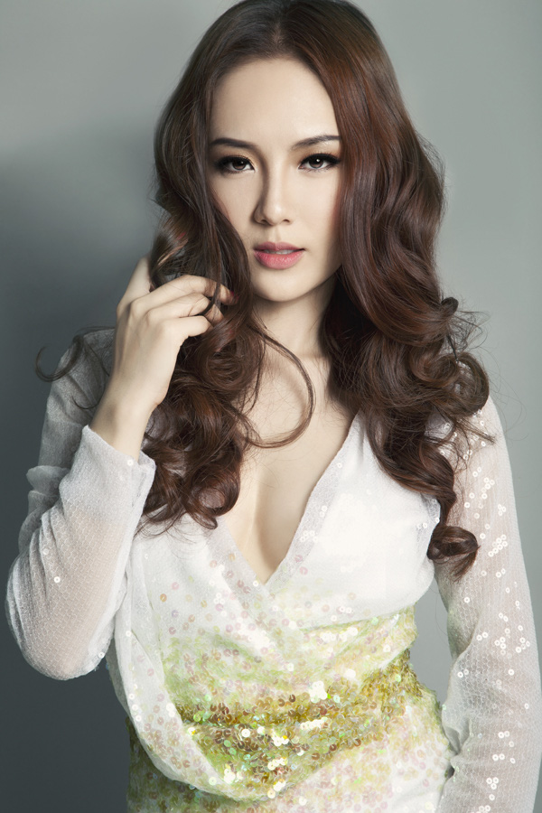 Sự nghiệp sao Vpop tuổi T&yacute;: Người sở hữu loạt hit triệu view, kẻ khiến d&acirc;n t&igrave;nh t&aacute; hỏa v&igrave; lột x&aacute;c ngỡ ng&agrave;ng - Ảnh 33.