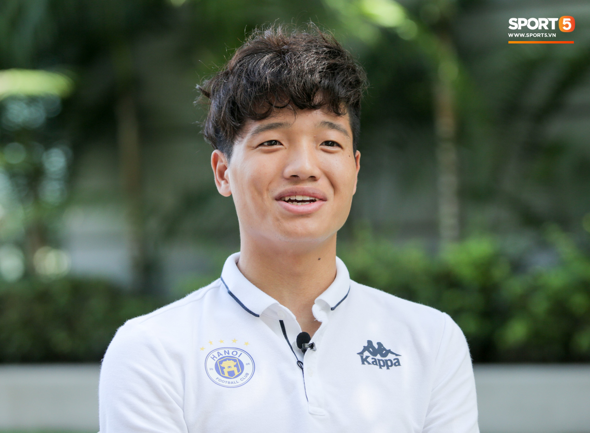 M&ugrave;ng 2 Tết gặp Ph&iacute; Minh Long: G&atilde; thủ m&ocirc;n bị Xu&acirc;n Trường mi&ecirc;u tả l&agrave; đi&ecirc;n su&yacute;t trở th&agrave;nh kỳ thủ cờ tướng v&agrave; chuyện t&aacute;n đổ em g&aacute;i đội trưởng - Ảnh 6.