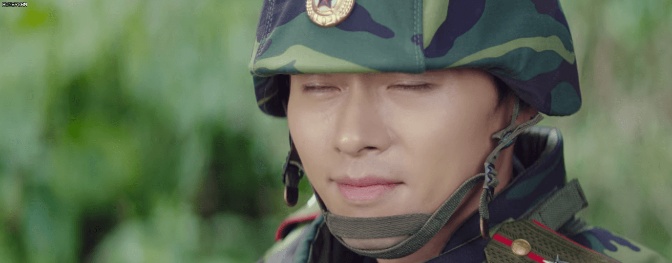 1001 khoảnh khắc từ ngầu đến đáng yêu của Hyun Bin ở Crash Landing on You: Nhìn anh ghen ai cũng muốn bắt về nuôi! - Ảnh 5.