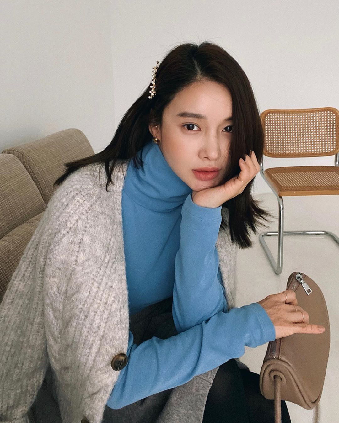 4 biến tấu cho t&oacute;c x&otilde;a d&agrave;i bớt nhạt v&agrave; từ giờ đến hết Tết, bạn sẽ đẹp xinh kh&ocirc;ng h&ocirc;m n&agrave;o giống h&ocirc;m n&agrave;o - Ảnh 9.