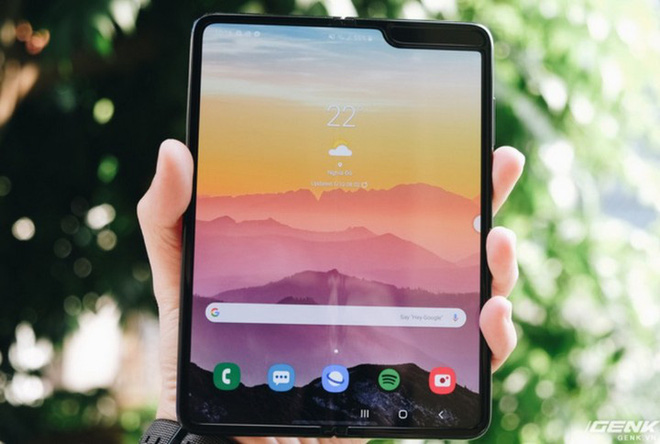 Galaxy Fold 2 sẽ có màn hình 8 inch, camera 108MP và hỗ trợ bút S Pen? - Ảnh 1.