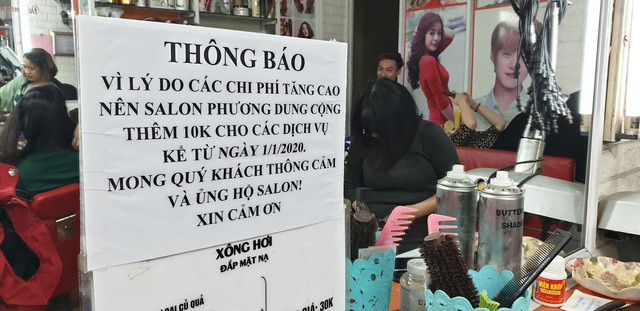 Thịt lợn giảm gi&aacute;, người ti&ecirc;u d&ugrave;ng vẫn m&eacute;o mặt v&igrave; nhiều mặt h&agrave;ng tăng gi&aacute; đầu năm mới - Ảnh 4.