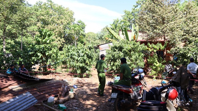 Thi thể người đ&agrave;n &ocirc;ng nghi bị thi&ecirc;u dưới hố ch&ocirc;n r&aacute;c - Ảnh 4.