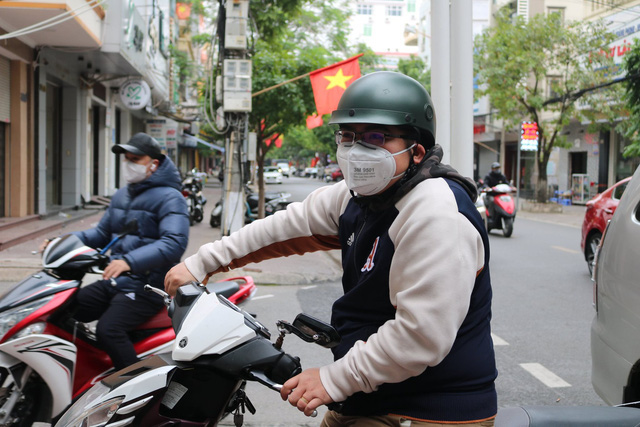 Hải Phòng: Thị trường khẩu trang loạn giá vì virus Corona hoành hành tại Trung Quốc - Ảnh 4.