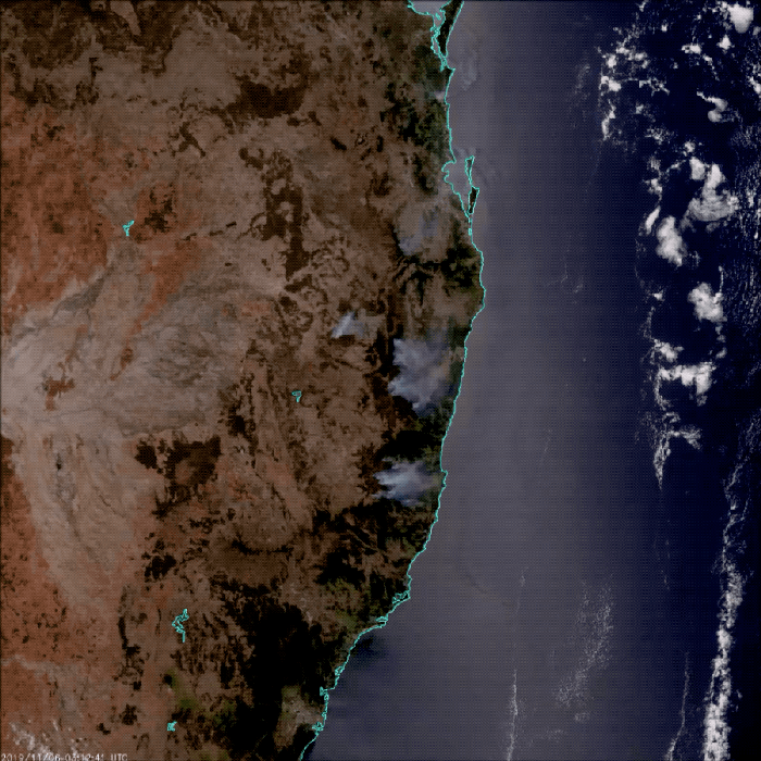 Đại thảm họa cháy rừng Úc nhìn từ không gian: Cả nước như quả cầu lửa, những mảng xanh trù phú bị thay bằng màu khói trắng tang thương - Ảnh 9.