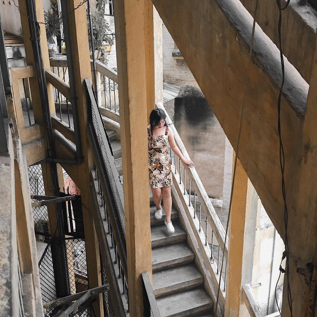 Khoanh v&ugrave;ng 4 chung cư cũ ở S&agrave;i G&ograve;n: Đẹp kh&ocirc;ng kh&aacute;c g&igrave; studio, cứ đến th&igrave; kiểu g&igrave; cũng c&oacute; cả rổ ảnh mang về - Ảnh 7.