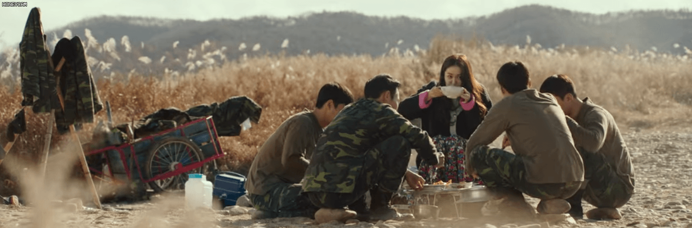 5 tuyệt chiêu thả thính của Son Ye Jin ở Crash Landing On You: Cứ tự nhiên mà cất tạm liêm sỉ để ở nhà nhé mấy chị em! - Ảnh 4.