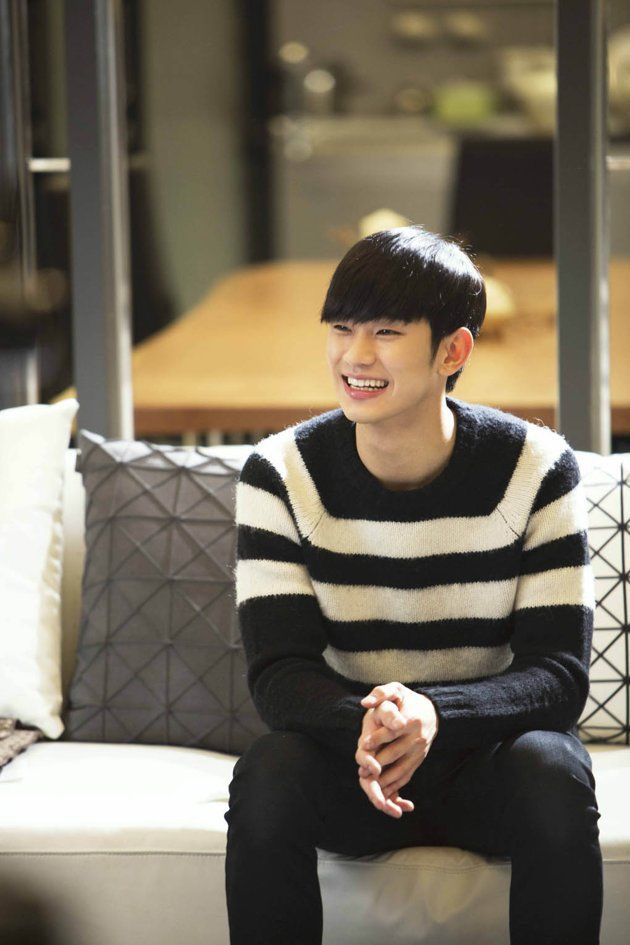 Cụ giáo Kim Soo Hyun sắp diễn cameo ở Crash Landing On You: Điệp viên Triều Tiên hay hậu truyện Vì Sao Đưa Anh Tới đây nhỉ? - Ảnh 6.