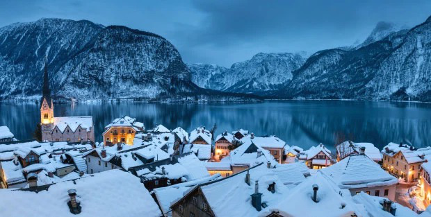 Được biết đến là từng xuất hiện trong phim “Frozen”, thị trấn cổ nổi tiếng nước Áo đang bị huỷ hoại từng ngày với lượng khách… gấp 6 lần Venice - Ảnh 5.
