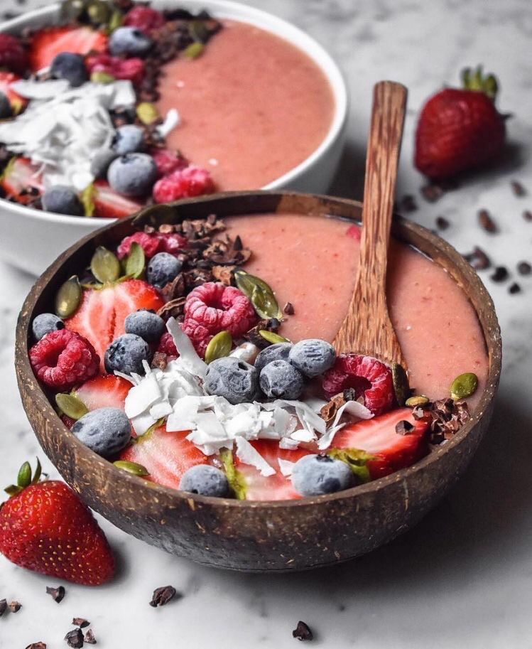 Gợi ý bữa sáng với smoothie bowl hấp dẫn từ cô gái Sài thành giúp da sáng, bụng nhỏ hơn - Ảnh 1.