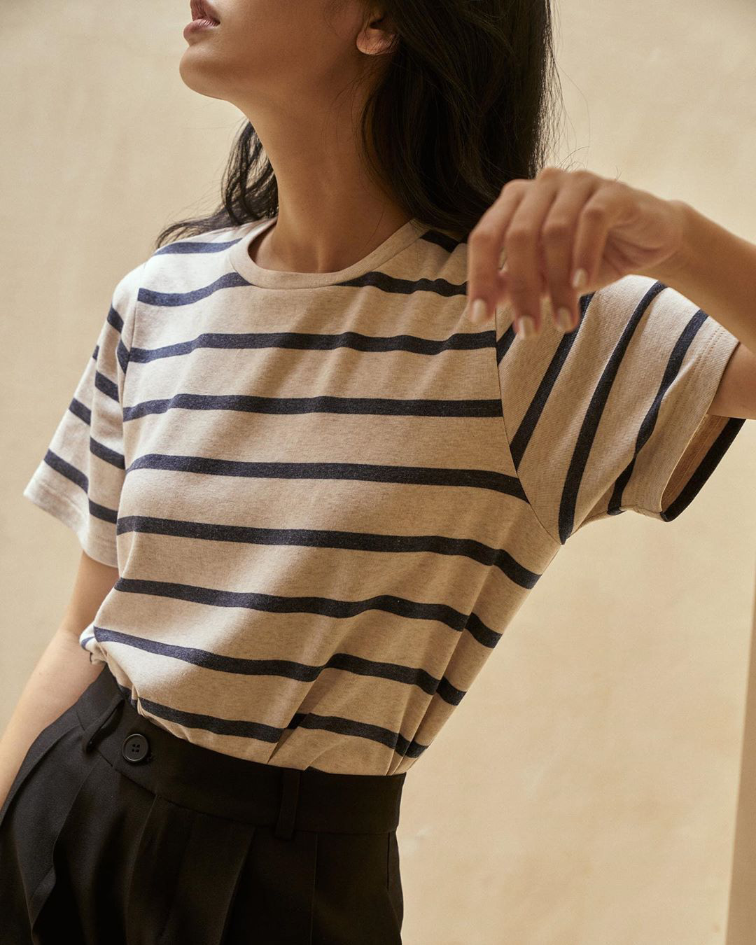 Thiếu đi 1 chiếc áo kẻ là bạn đã tự đánh tụt điểm style của mình so với hội chị em bạn dì - Ảnh 16. Thiếu đi 1 chiếc áo kẻ là bạn đã tự đánh tụt điểm style của mình so với hội chị em bạn dì - Ảnh 16.