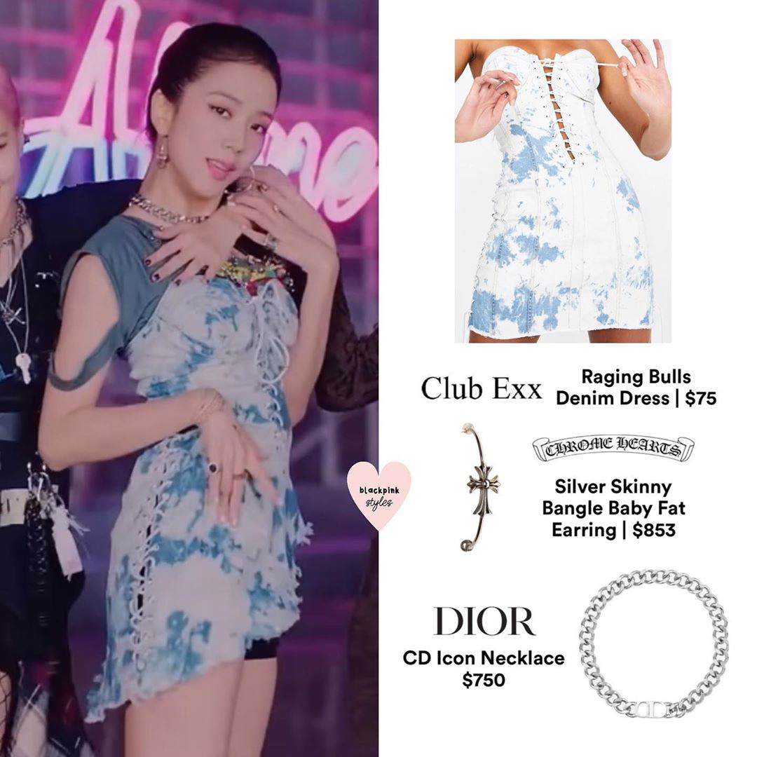 Debut 4 năm nhưng BLACKPINK vẫn ngại mặc hở, toàn “chơi chiêu” diện thêm áo để vòng 1 kín bưng - Ảnh 6. Debut 4 năm nhưng BLACKPINK vẫn ngại mặc hở, toàn “chơi chiêu” diện thêm áo để vòng 1 kín bưng - Ảnh 6.