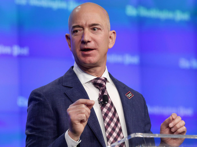 10 tỷ phú kiếm được nhiều tiền nhất tuần qua: Jeff Bezos và vợ cũ bỏ túi gần 12 tỷ USD - Ảnh 1.