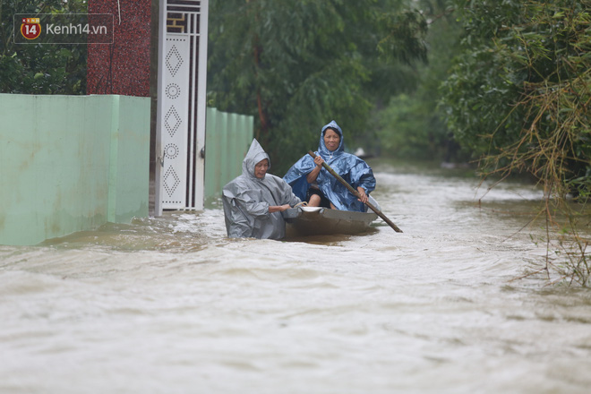 Bão lũ ngày càng khắc nghiệt, giờ là lúc hướng về khúc ruột miền Trung: Cho đi để hạnh phúc hơn! - Ảnh 9.