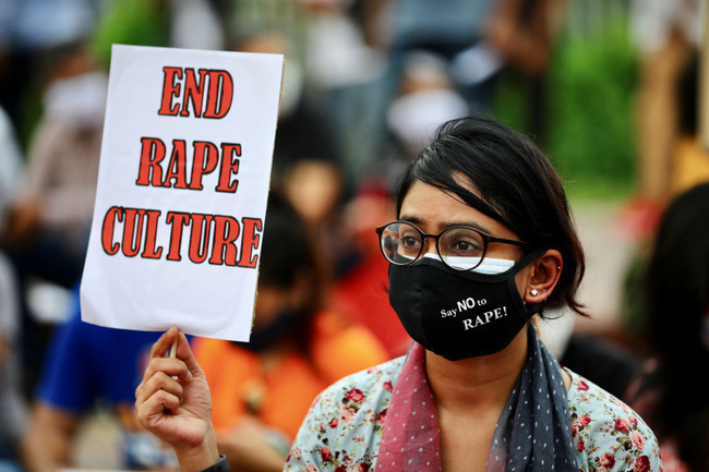 Bangladesh áp dụng án tử hình đối với tội phạm hiếp dâm - Ảnh 1.