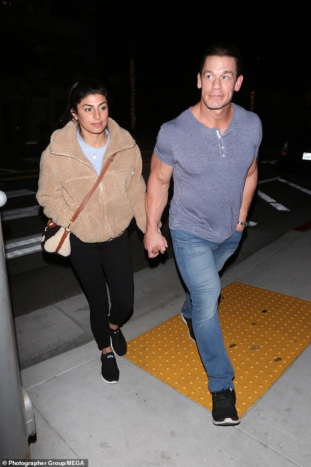 Muscular wrestler John Cena secretly married his Iranian-𝐛𝐨𝐫𝐧 girlfriend after nearly 2 years of dating, loyal fans were stunned when they heard the news - Photo 3.