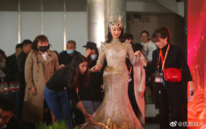 Finally, Goddess Kim Ung 2020 was revealed: Victoria was suffocated, disaster from backstage to event, she was also accused of plagiarism - Photo 7.