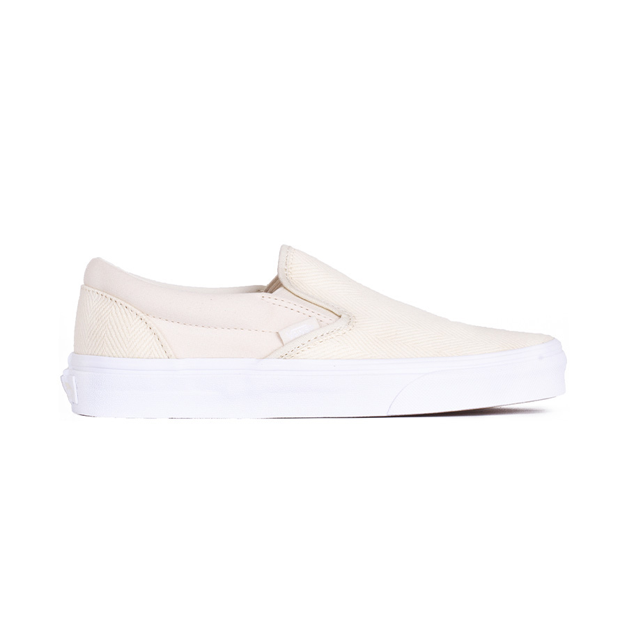 10 đôi giày classic sneakers mà các bạn gái phải sở hữu để luôn trở nên thật tuyệt vời - Ảnh 8. 10 đôi giày classic sneakers mà các bạn gái phải sở hữu để luôn trở nên thật tuyệt vời - Ảnh 8.