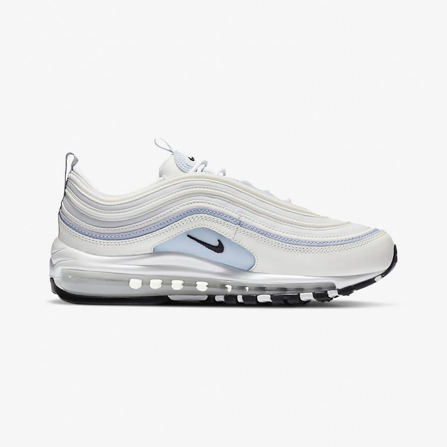 10 đôi giày classic sneakers mà các bạn gái phải sở hữu để luôn trở nên thật tuyệt vời - Ảnh 9. 10 đôi giày classic sneakers mà các bạn gái phải sở hữu để luôn trở nên thật tuyệt vời - Ảnh 9.