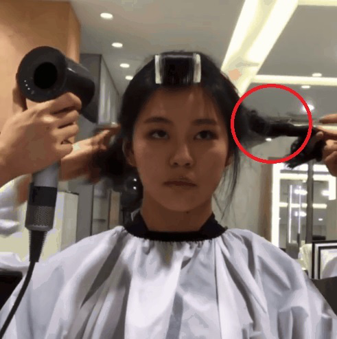 Thử đi làm tóc ở 1 tiệm của người Hàn, tôi đã học được cách sấy phồng cụp đẹp mê tơi mà không cần lược tròn - Ảnh 4.