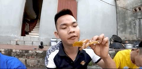 Thêm một nhân vật ăn chực nói xạo xuất hiện trong clip của bà Tân, bằng chứng được netizen soi ra rành rành không cãi được - Ảnh 4.